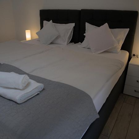 Apartmaji Soncek Izola Dış mekan fotoğraf